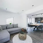 Ager By We Rent Apartment